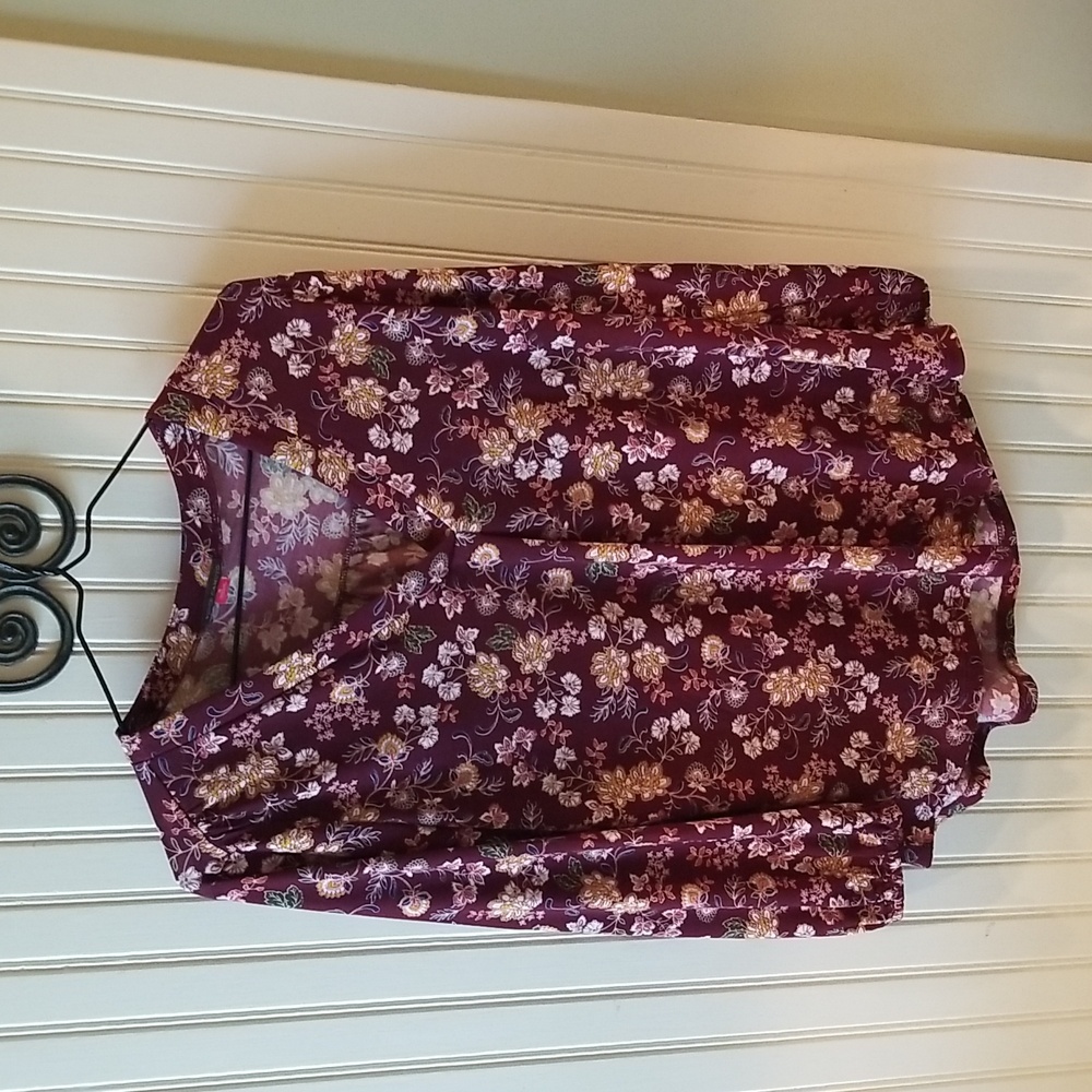 Vince Camuto Silky Floral Top